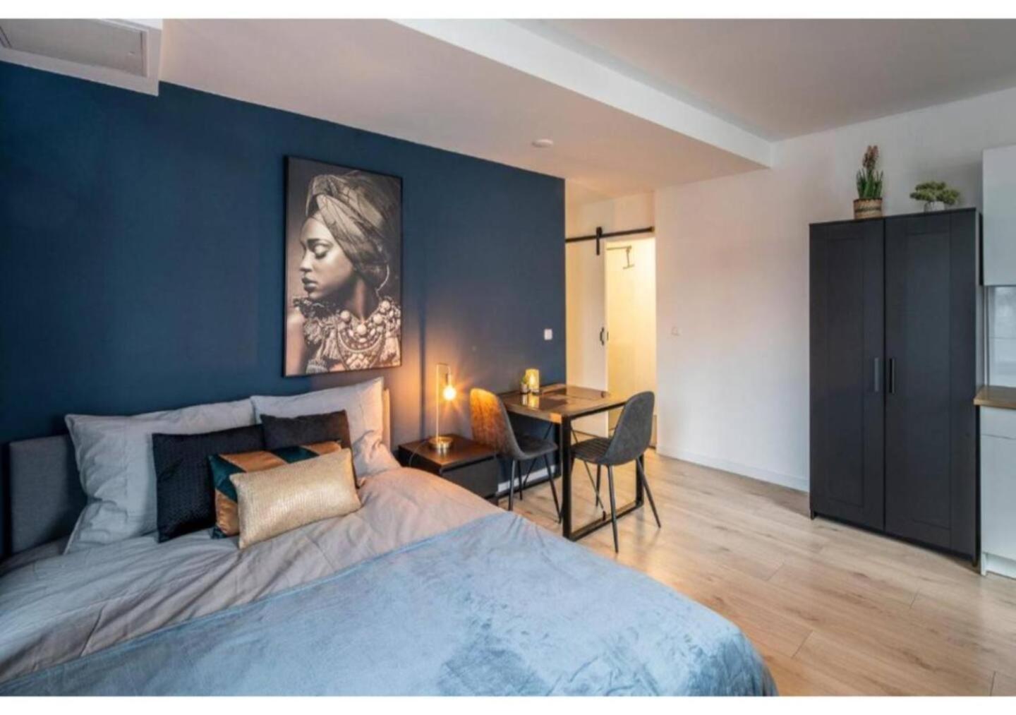 B&K Urban City Suites Tilburg Bagian luar foto