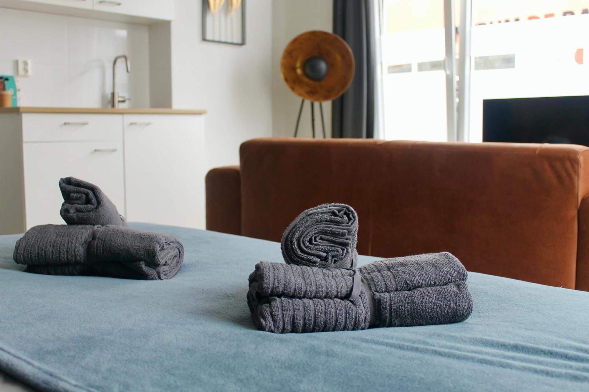 B&K Urban City Suites Tilburg Bagian luar foto
