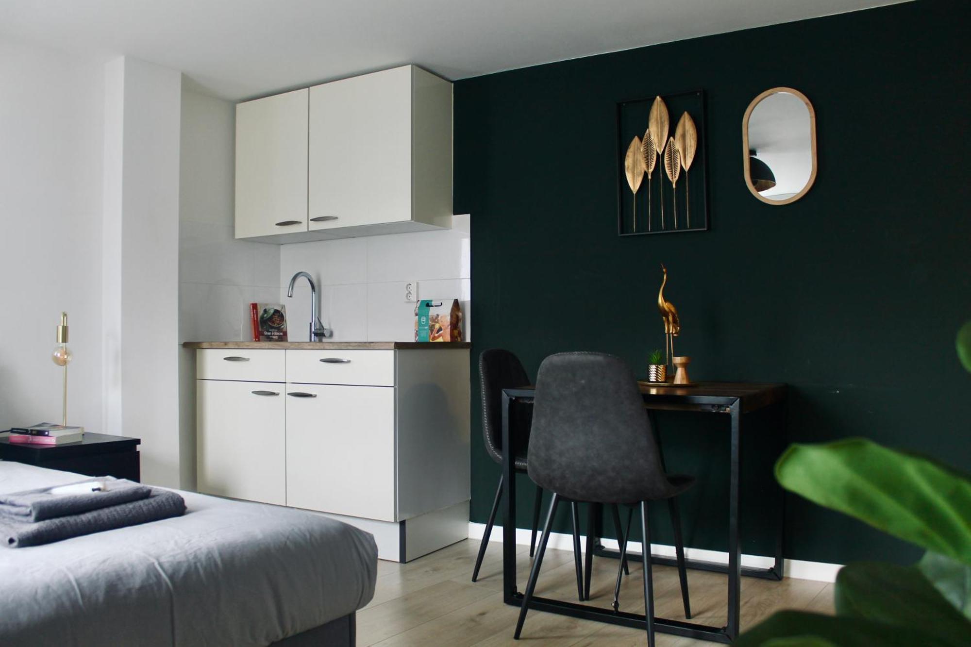 B&K Urban City Suites Tilburg Bagian luar foto