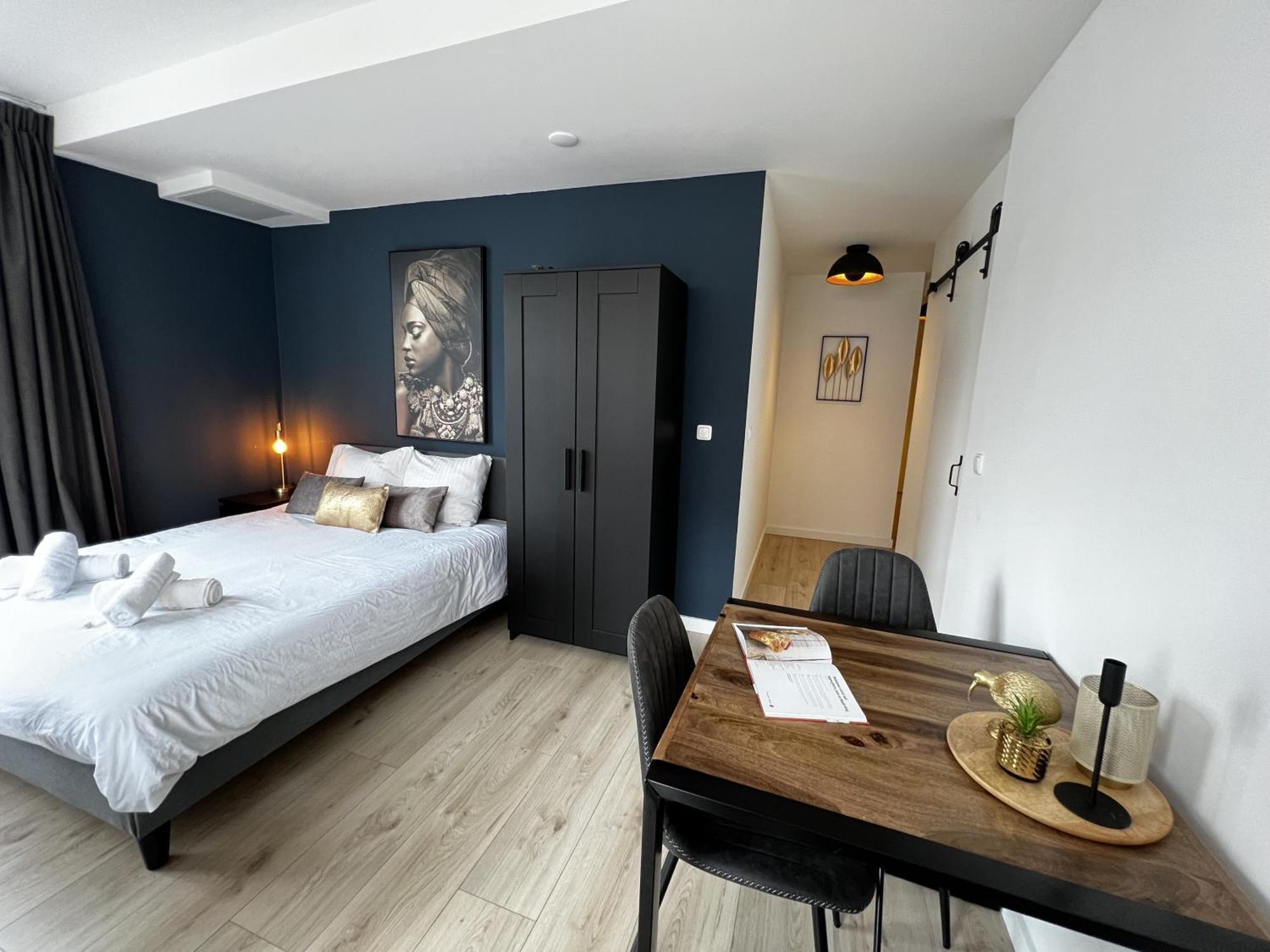 B&K Urban City Suites Tilburg Bagian luar foto