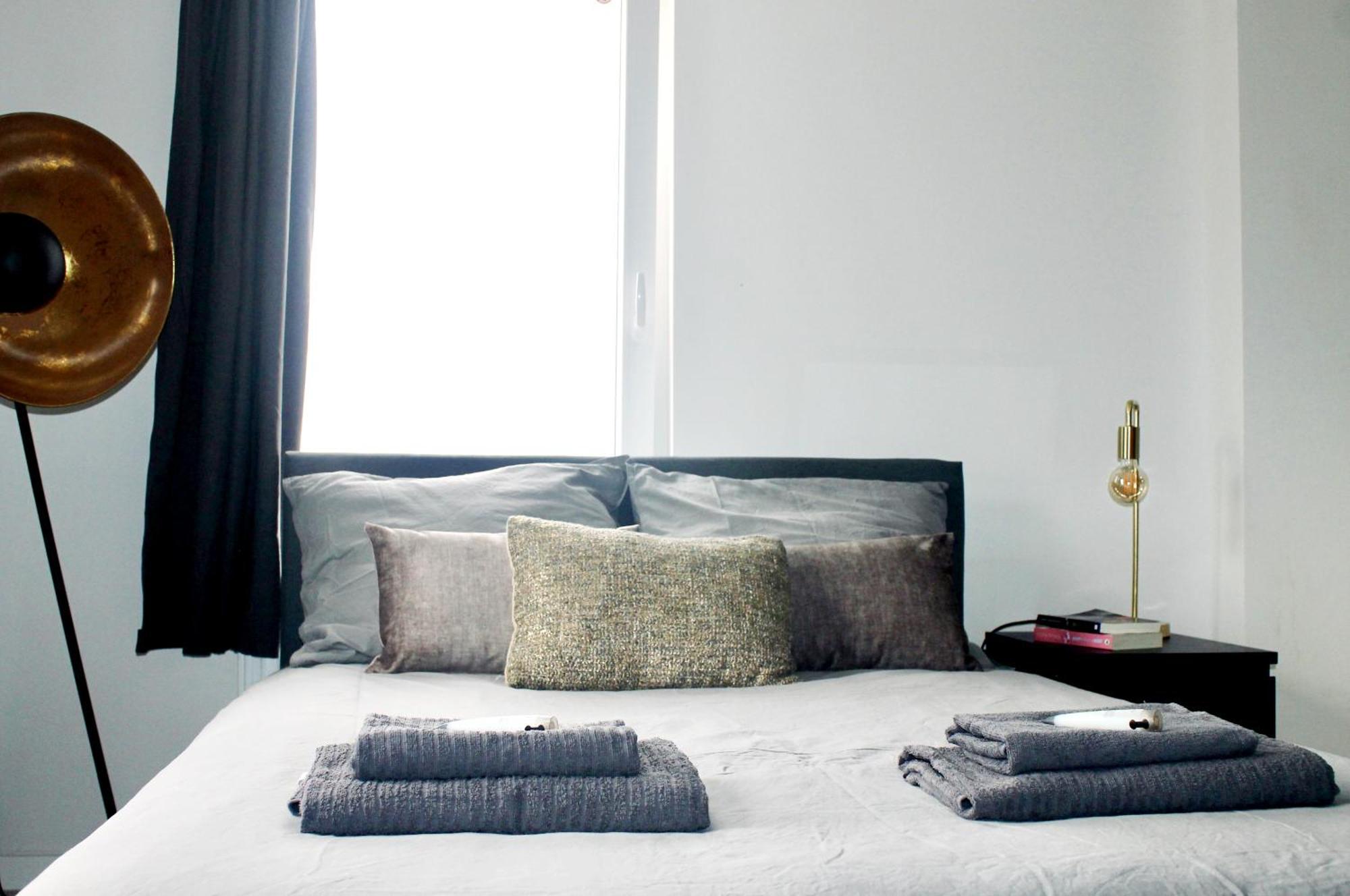 B&K Urban City Suites Tilburg Bagian luar foto