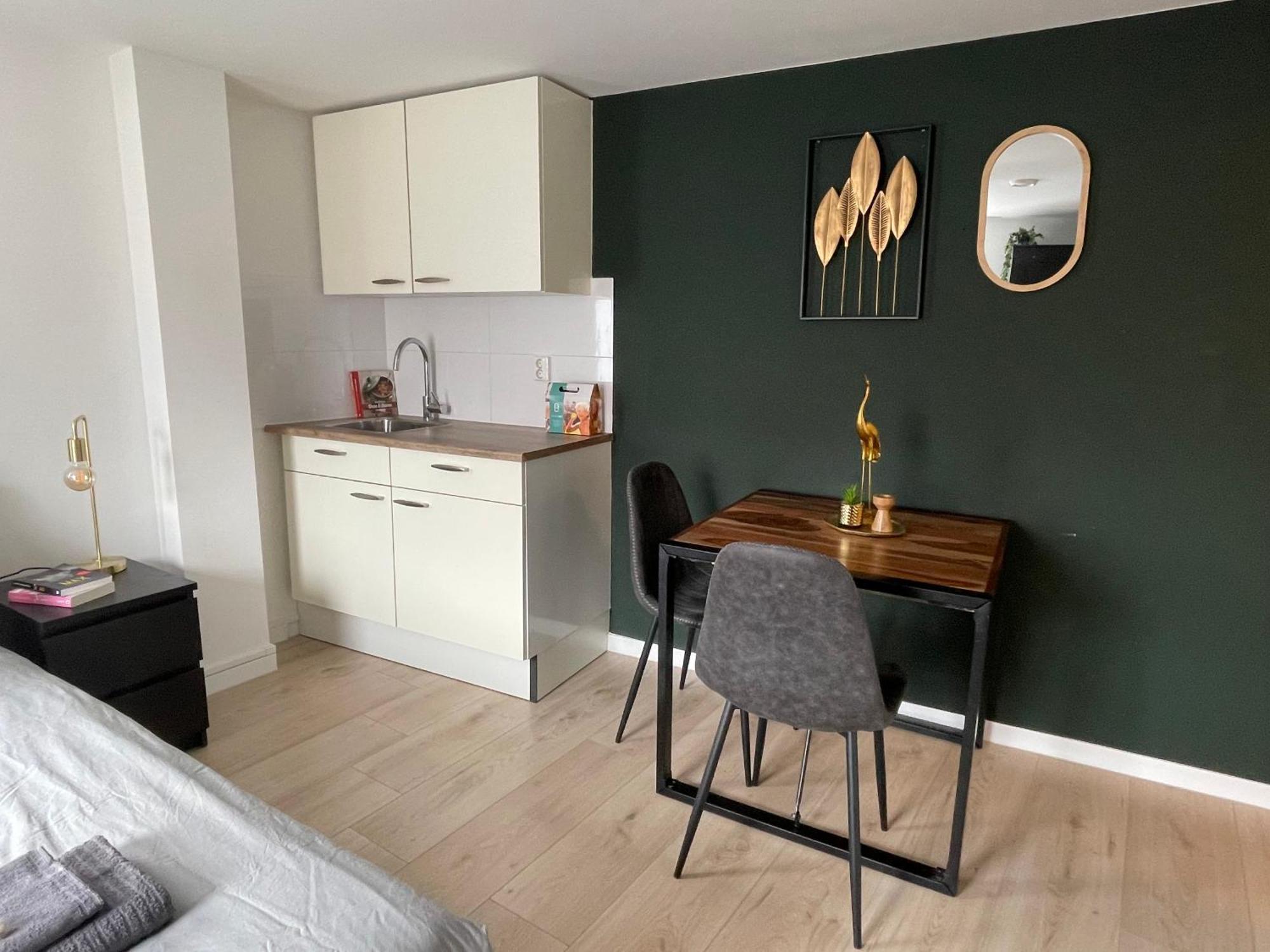 B&K Urban City Suites Tilburg Bagian luar foto
