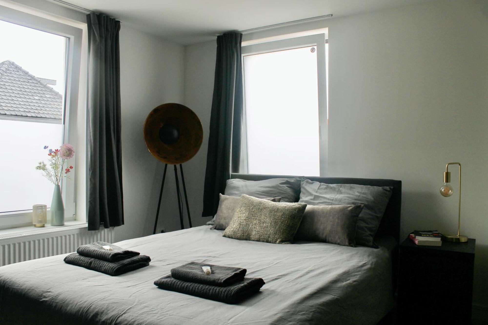 B&K Urban City Suites Tilburg Bagian luar foto
