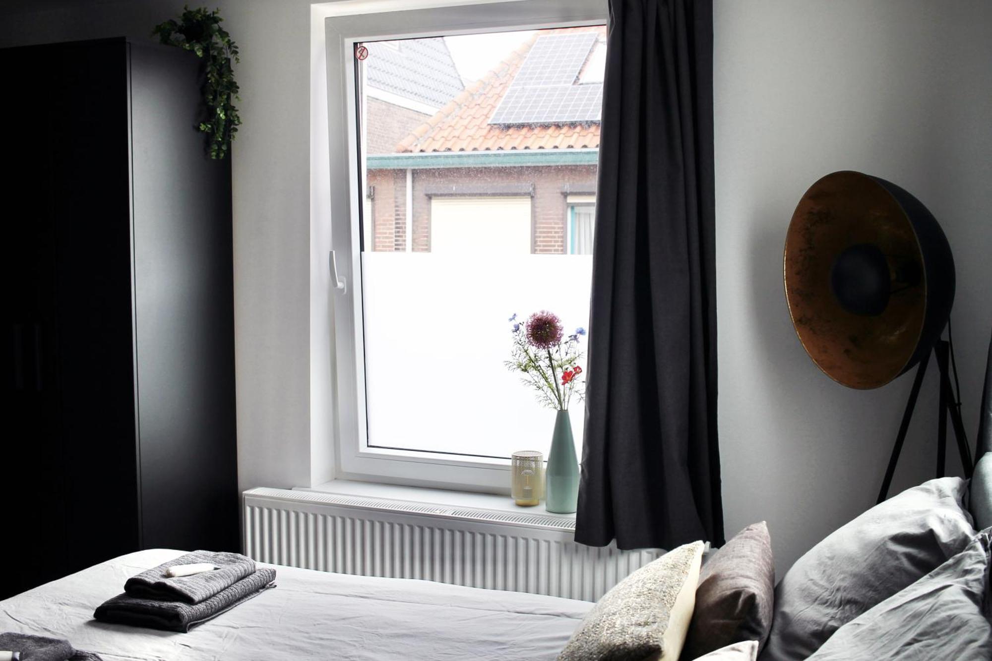 B&K Urban City Suites Tilburg Bagian luar foto